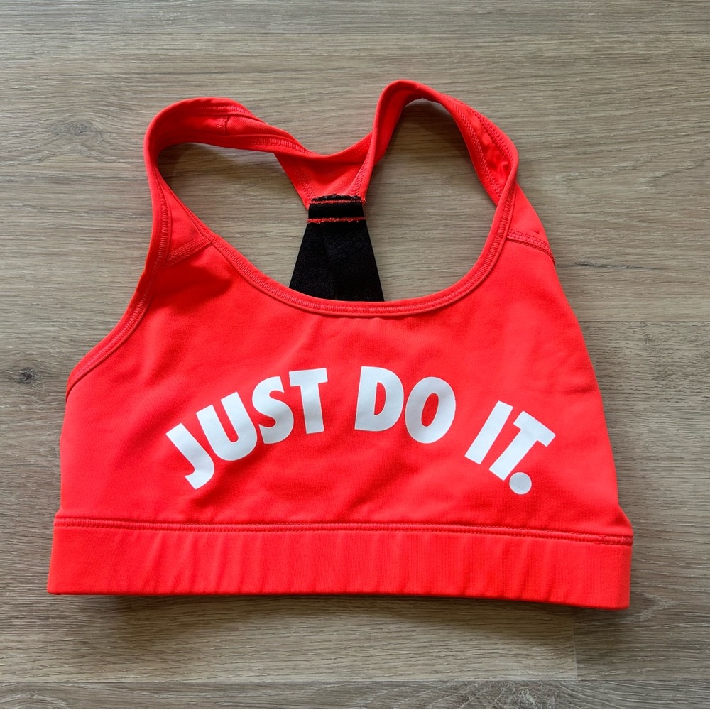 Nike Just Do It Dri-Fit Sports Bra